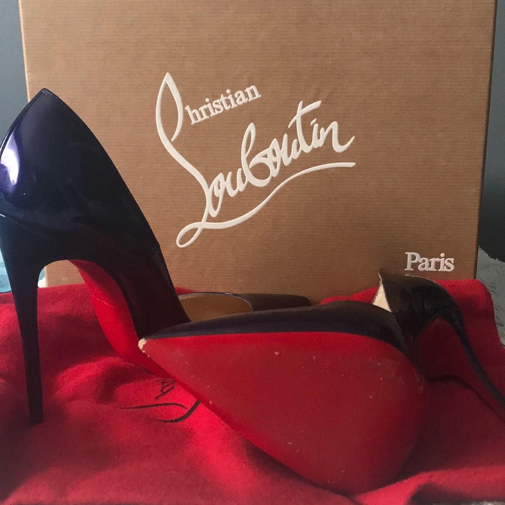 “So Kate” Christian Louboutin